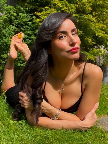 Leaked La layana rous page private photo viral onlyfans