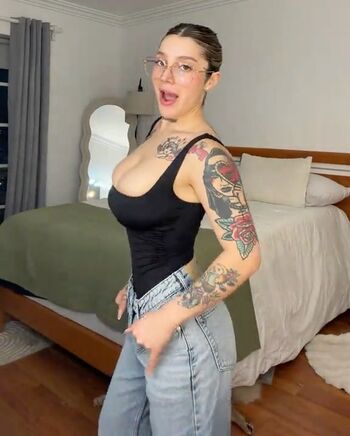 Leaked La roli private photo viral onlyfans
