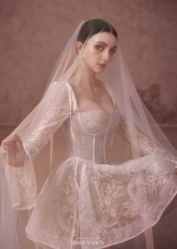 Lace Sissy