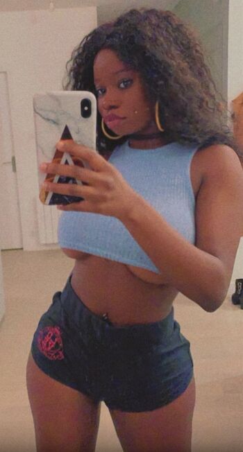 Leaked Ladona private photo viral onlyfans
