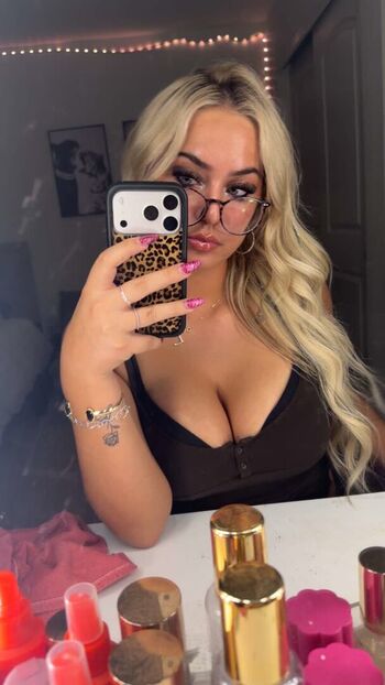 ladyybugloverr