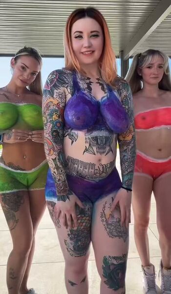 Leaked Laina bearrknee private photo viral onlyfans