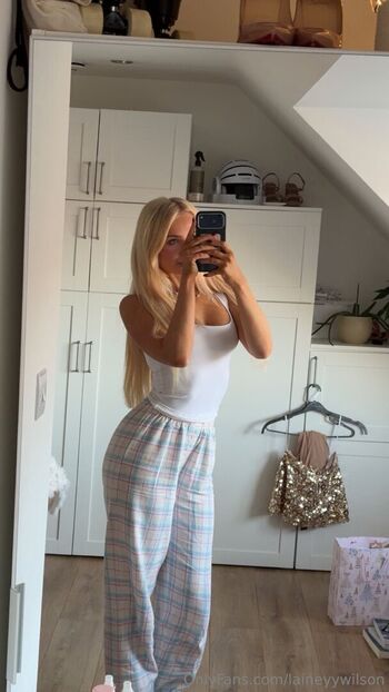 Leaked Laineyywilson private photo viral onlyfans