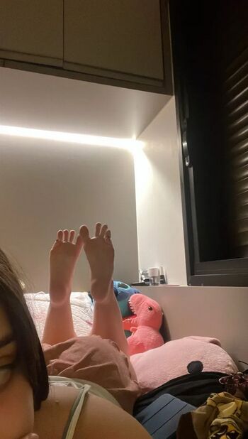 Lalafeet01