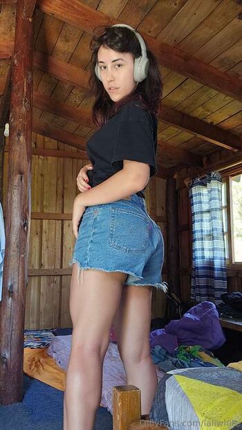 Lali White