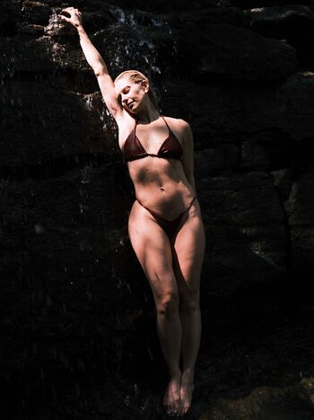 Lana Rhodes
