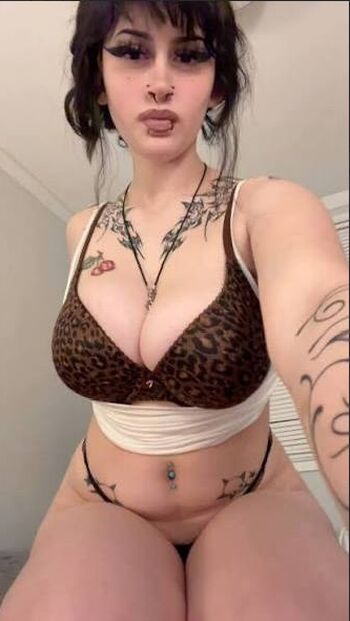 Leaked Lanabigcherry private photo viral onlyfans