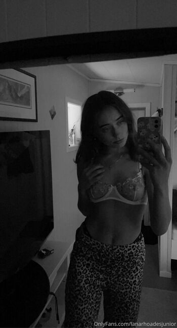 Leaked Lanarhoudesjunior private photo viral onlyfans