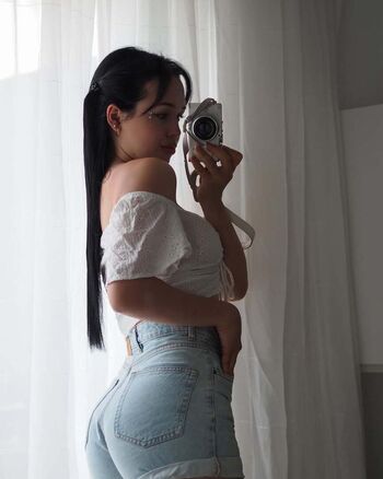 Leaked Lara stxx private photo viral onlyfans