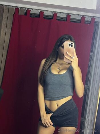 Leaked Lara sun private photo viral onlyfans