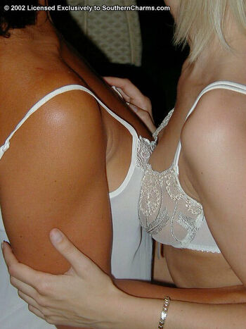 Lara Uk Southern-Charms