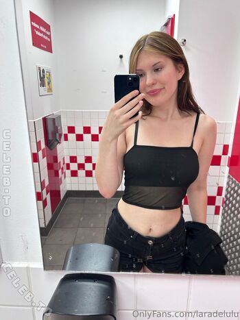 Leaked Laradelulu page private photo viral onlyfans