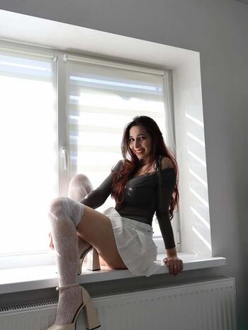 Leaked Larapechika private photo viral onlyfans