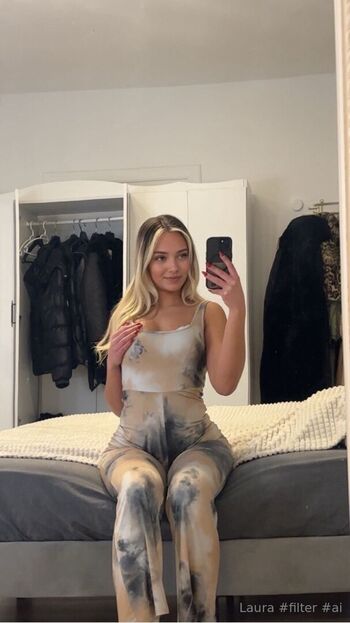 Leaked Lararosenfeld private photo viral onlyfans