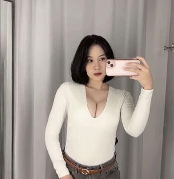 Laras Kinanda Putri