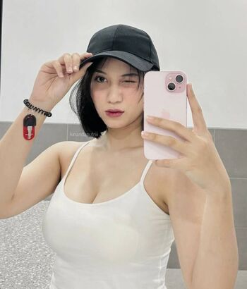 Laras Kinanda Putri