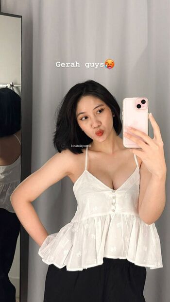 Laras Kinanda Putri
