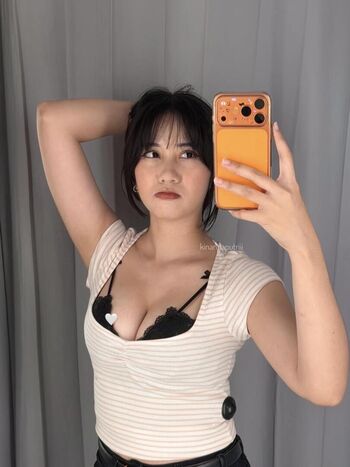 Laras Kinanda Putri