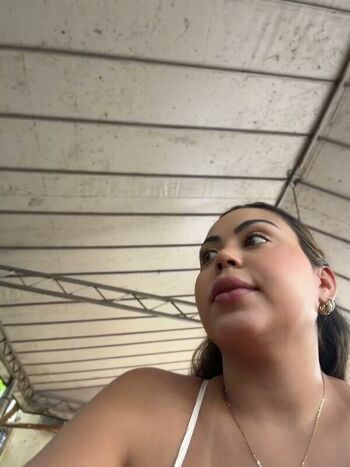 Leaked Lariic private photo viral onlyfans