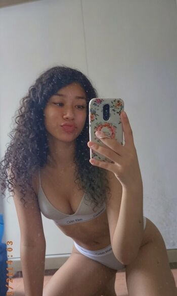 Leaked Lariih thv private photo viral onlyfans