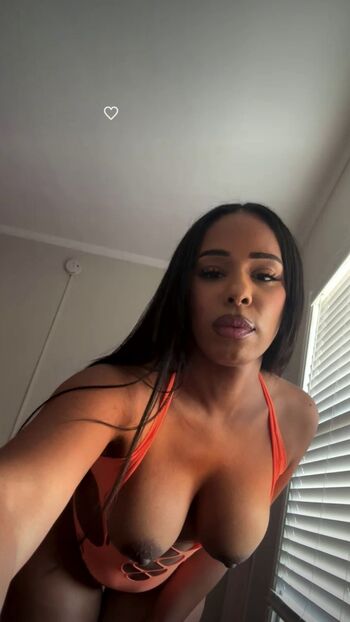 Larissa Castro