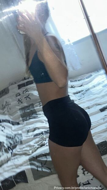 Leaked Larissa chiarella dezoitou private photo viral onlyfans