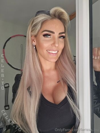 Leaked Larissa lou  page private photo viral onlyfans