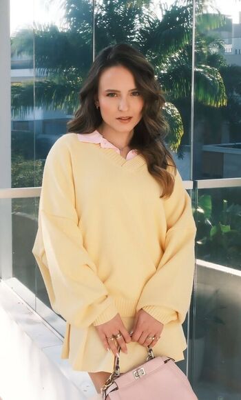 Larissa Manoela