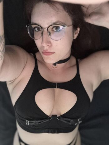 Leaked Larissa trishelle private photo viral onlyfans