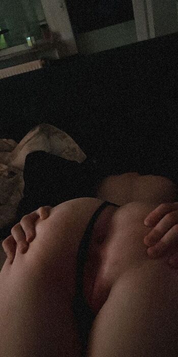 Leaked Larissaxadventures private photo viral onlyfans