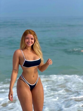 Leaked Laristher private photo viral onlyfans