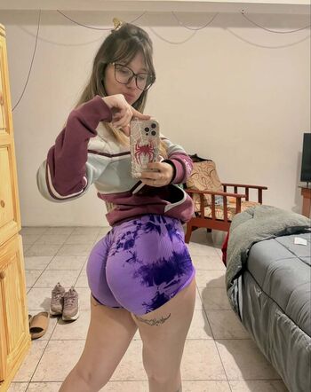 Leaked Laritta bernardi private photo viral onlyfans