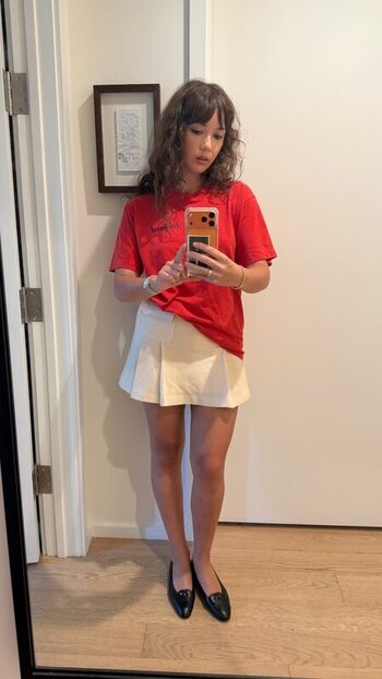 Leaked Laufey lin page private photo viral onlyfans