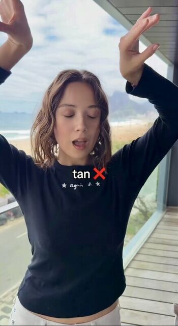 Leaked Laufey lin private photo viral onlyfans