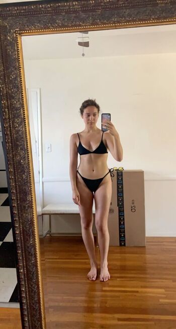 Leaked Laufey private photo viral onlyfans