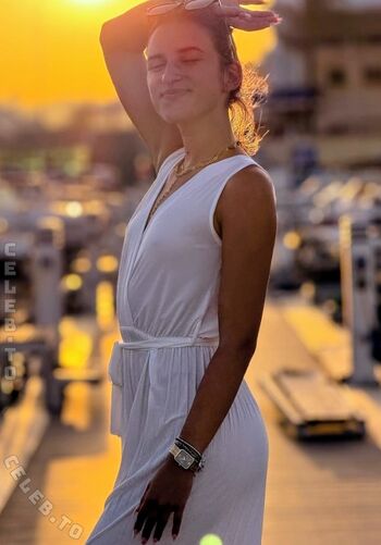 Leaked Laura borck private photo viral onlyfans