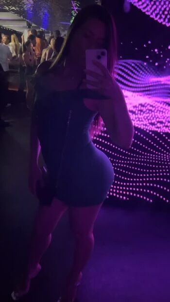 Leaked Laura frison private photo viral onlyfans