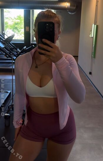 Leaked Laura hsmr private photo viral onlyfans