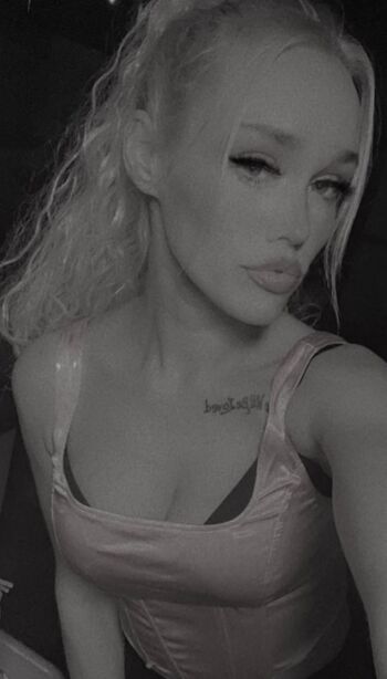 Laura Jayne
