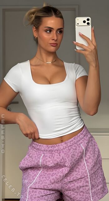 Laura Michelle