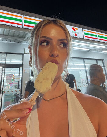Leaked Laura michelle private photo viral onlyfans