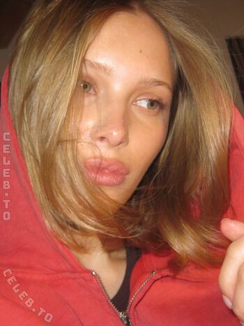 Leaked Laura oganessian page private photo viral onlyfans