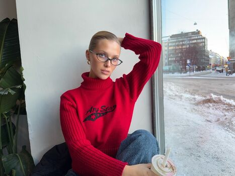 Leaked Laura oganessian page private photo viral onlyfans