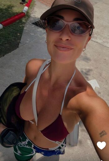 Leaked Laura petard page private photo viral onlyfans