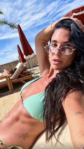 Leaked Laura petard private photo viral onlyfans