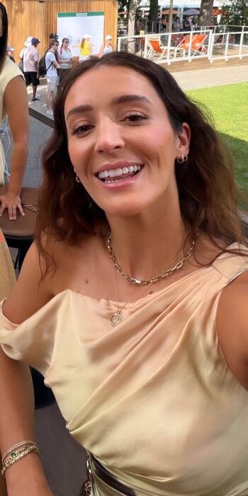 Leaked Laura robson private photo viral onlyfans