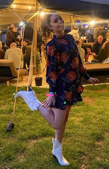Leaked Laura tobin  page private photo viral onlyfans