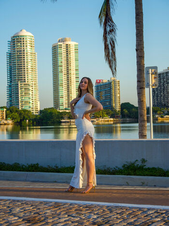 Lauren La Gringa Latina
