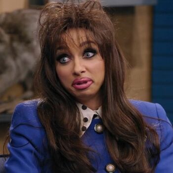 Lauren Lapkus