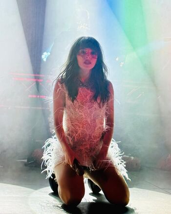 Lauren Mayberry